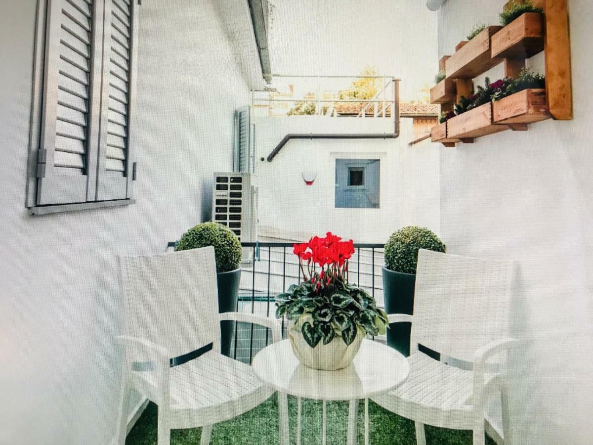 Booking Florence Extérieur photo